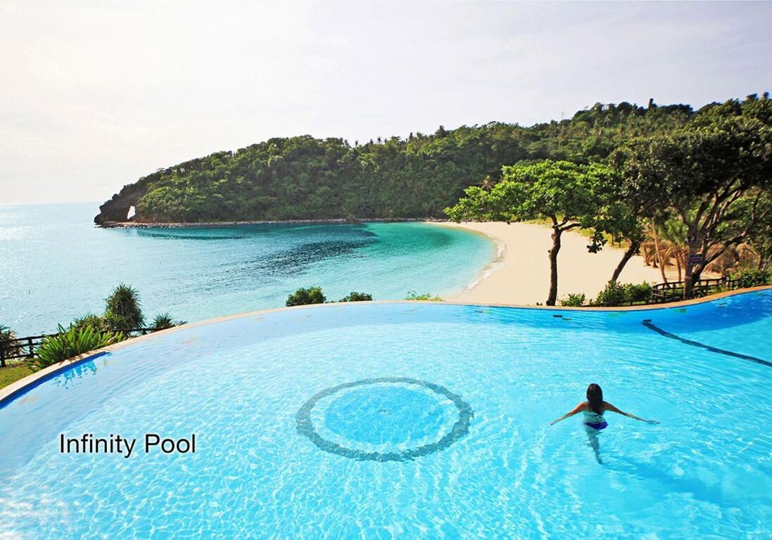 Deluxe B W Private Beach, Inifnity Pool & Golf Boracay Island