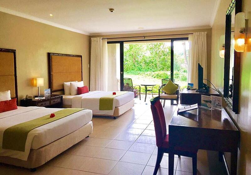 Deluxe B W Private Beach, Inifnity Pool & Golf
