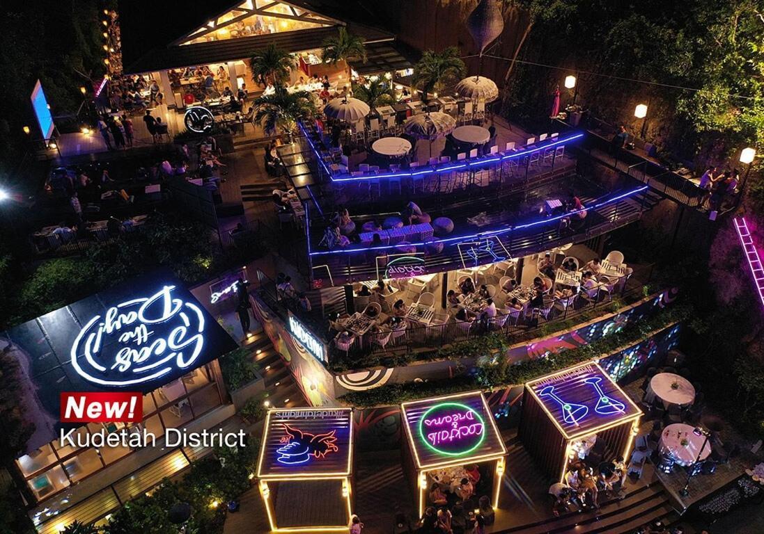 Deluxe B W Private Beach, Inifnity Pool & Golf Apartment Boracay Island